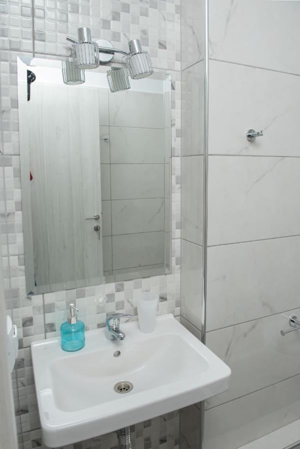 Ino Luxury Rooms Paralía Exterior foto